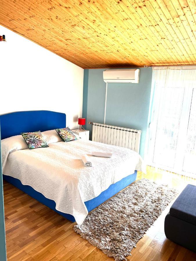 Apartments Toni Podstrana Kültér fotó