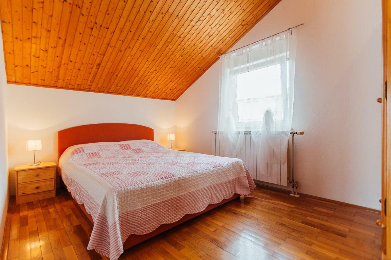 Apartments Toni Podstrana Kültér fotó